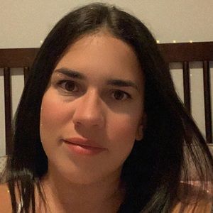 Meet your Posher, Carla